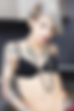 Devon/2016-04-22 Red Obsession/14.jpg