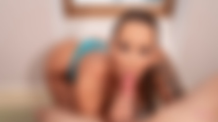 Jennifer Mendez - Tits Out in Tisnov, 13.01.2024/016.jpg