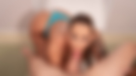 Jennifer Mendez - Tits Out in Tisnov, 13.01.2024/017.jpg