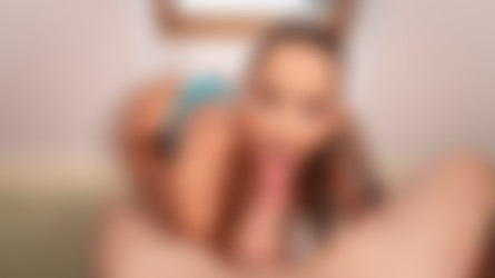 Jennifer Mendez - Tits Out in Tisnov, 13.01.2024/018.jpg