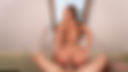 Jennifer Mendez - Tits Out in Tisnov, 13.01.2024/020.jpg