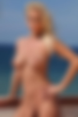 photodromm.com - 2011-11/evelyn - 03 - blonde angel/32l.jpg