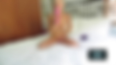 Alix Lynx [PornoLab.Net]/Alix Lynx_Big-Pink-Dildo-Suck-n-Fuck-Cam-Show.m4v