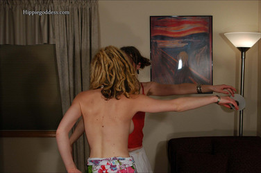 Robin Redhead/Pictures/Hippie Goddess/Ingress & Lacey 7/inglac7s020.jpg