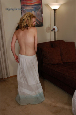 Robin Redhead/Pictures/Hippie Goddess/Ingress & Lacey 7/inglac7s031.jpg