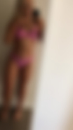 [OnlyFans.com] Elle Brooke (@ellebrookeuk)/18-10-02 2133987 720x1280.mp4