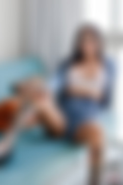 Larye/2021-10-30 Blue Jeans/03.jpg