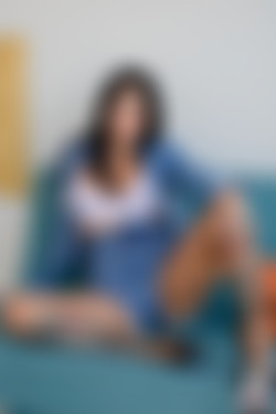 Larye/2021-10-30 Blue Jeans/05.jpg