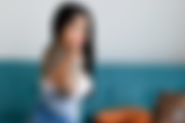 Larye/2021-10-30 Blue Jeans/15.jpg