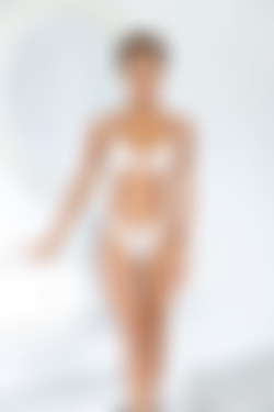 2020.09.10_Watch4Beauty.com_Putri-Cinta_Welcome-To-My-Paradise/Putri-Cinta_Welcome_003.jpg