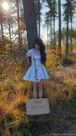 SissyJoyce/Images/1080x1920_3692ba9cd14b13bed054e513640e752e901835dd652dda13e8.jpg