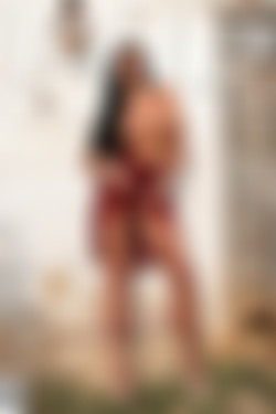photodromm.com - 2013-05/_covers/ella mai - the scarlet letter.jpg