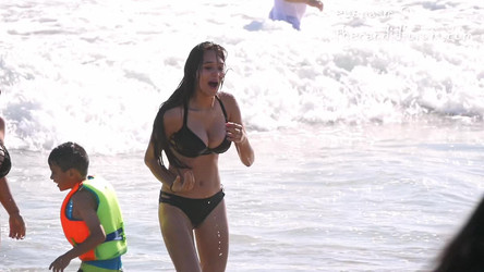 eyegasm pack/screenshots eyegasm/TCFeyegasm-BustySlimTeenBeach.mp4-00001.jpg