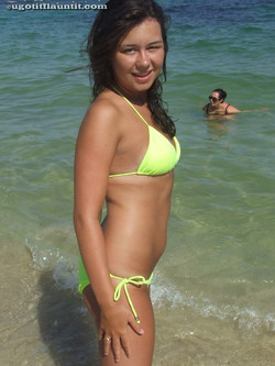 ugotitflauntit.com/08016 Robyn_1280highres/014.jpg