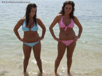 ugotitflauntit.com/07001 Andrea and Briony_1280highres/010.jpg