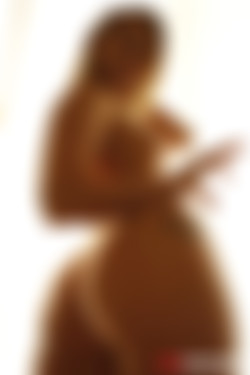 ns-MySisterHasABigButt_1920/002-00025.jpg