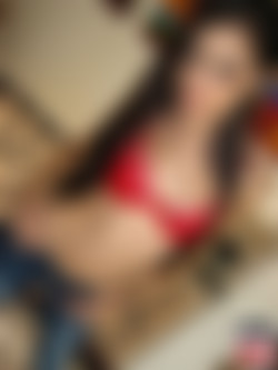 x0r/SashaGrey_Pack/Sasha Grey - Deep Throat Love.Com - LittleRedRidingWhore photoshoot/dtl_sashagrey_pics_025.jpg