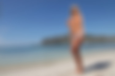 photodromm.com - 2011-11/holly - 15 - the bikini test/15l.jpg