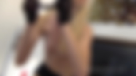 BrokeModel/Fiona - Oral and foot play.mp4